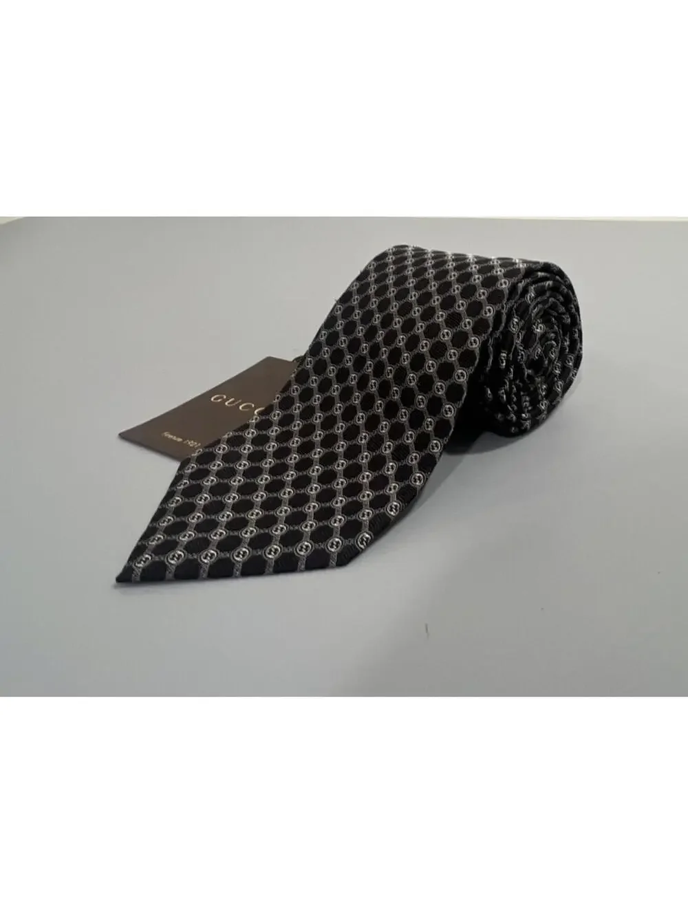 NEW WITH TAGS Gucci Men's Black & Gray Logo Argyle Silk Tie $249 - Picture 1 of 9